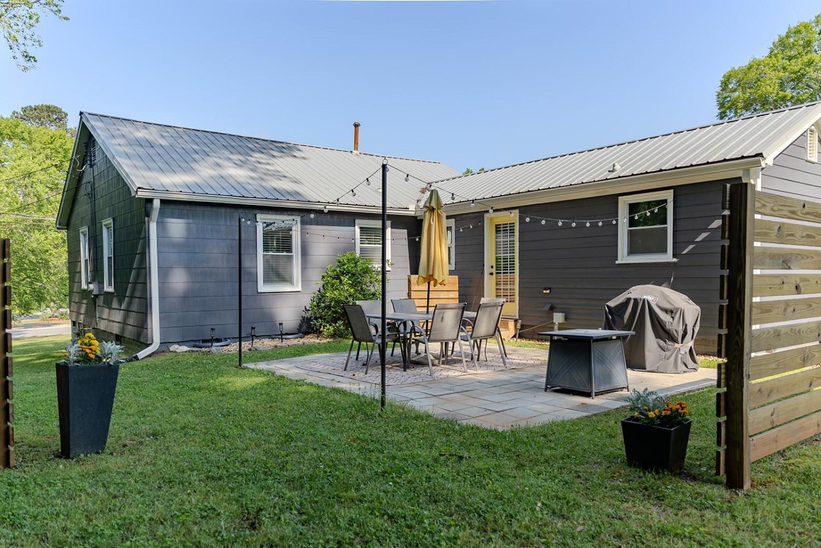 Blue Bungalow W/ Free Golf Cart 1/2 Mi From Square Covington Buitenkant foto