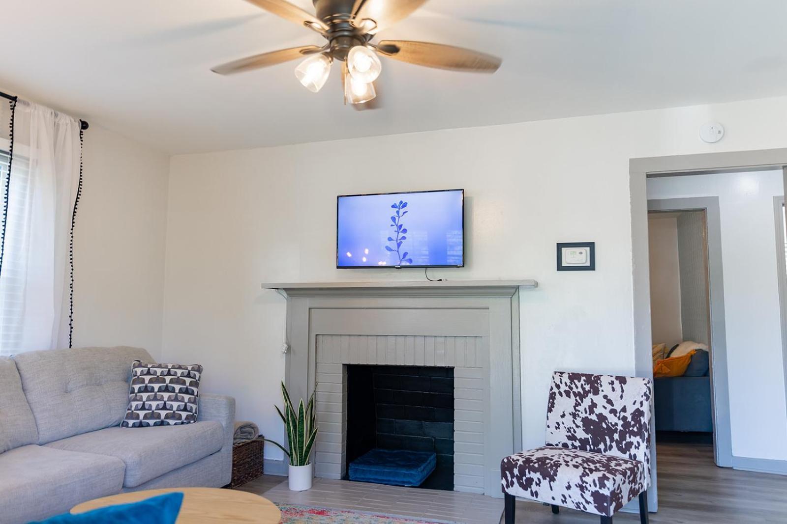Blue Bungalow W/ Free Golf Cart 1/2 Mi From Square Covington Buitenkant foto