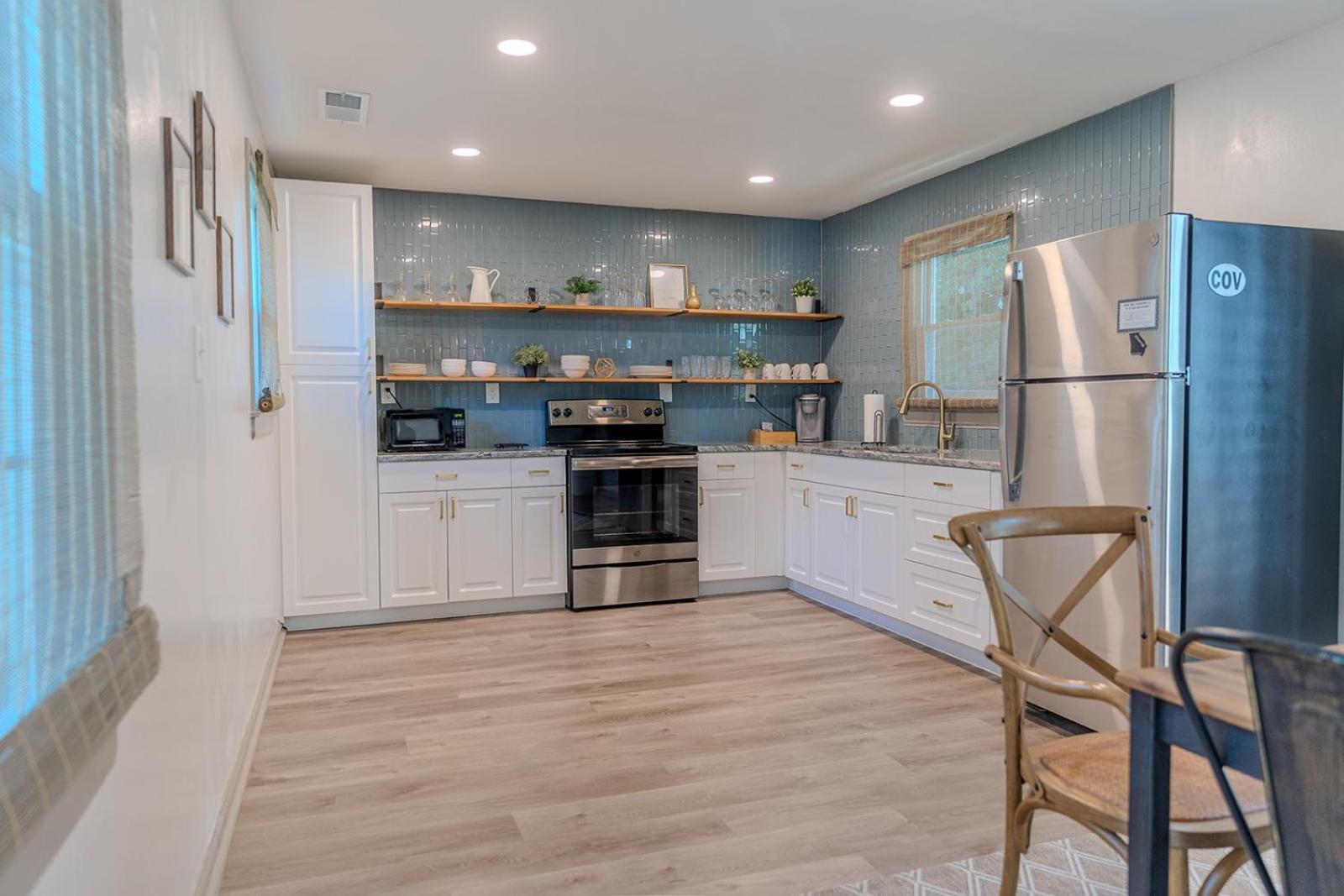 Blue Bungalow W/ Free Golf Cart 1/2 Mi From Square Covington Buitenkant foto